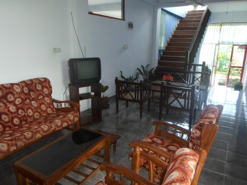 Kingdom Gate Hotel Katugastota Luaran gambar